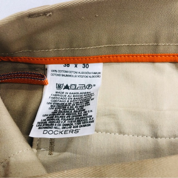 Dockers D3 Classic Fit Khaki - Picture 7 of 16